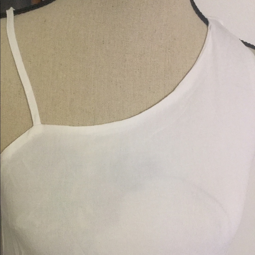 ❌DONATED❌Off White Lightly Lined Ruffled Hem One Shoulder Top - Picture 7 of 10